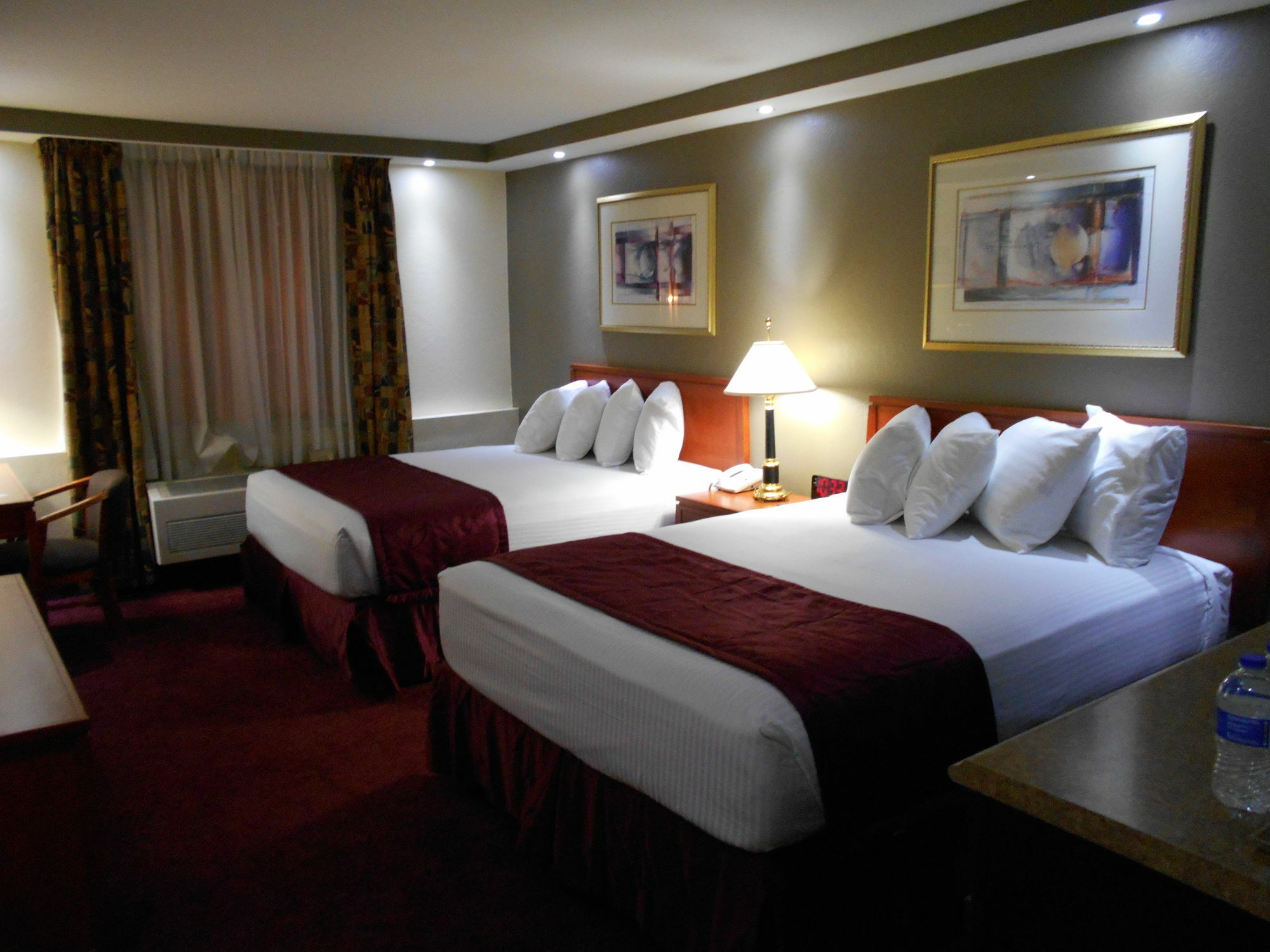 Best Host Inn Plaza Kansas City South 그랜드뷰 외부 사진